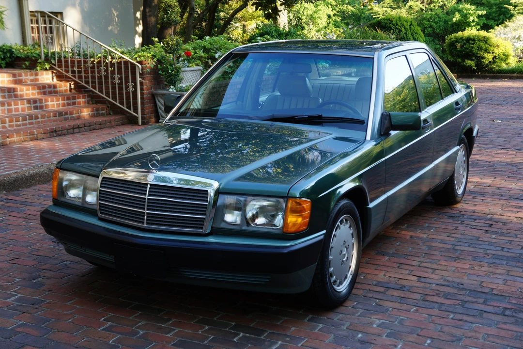 1993 Mercedes-Benz 190E - Image 4 of 31