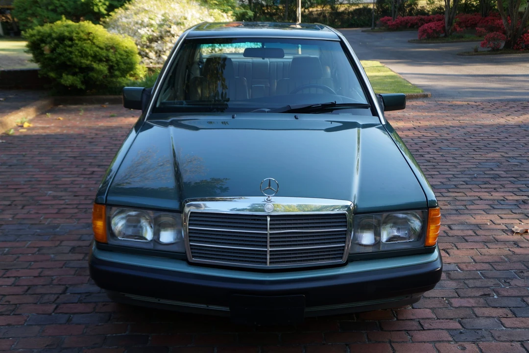 1993 Mercedes-Benz 190E - Image 5 of 31