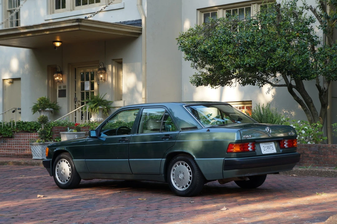 1993 Mercedes-Benz 190E - Image 19 of 31