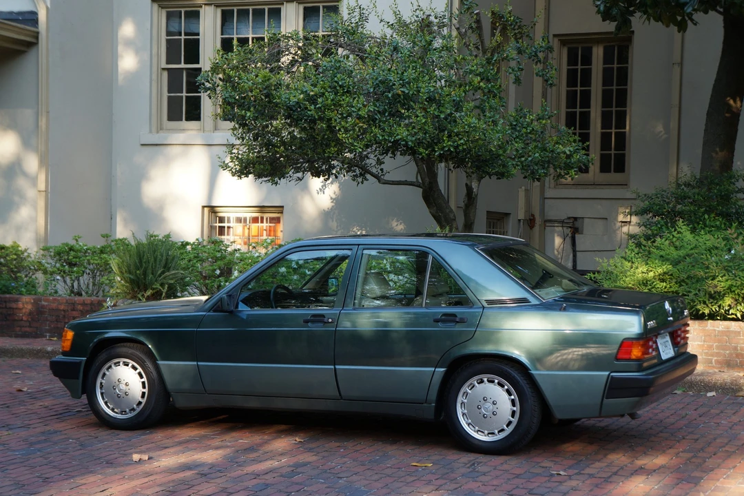 1993 Mercedes-Benz 190E - Image 22 of 31