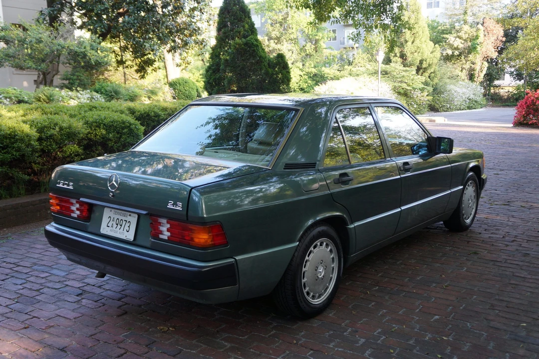 1993 Mercedes-Benz 190E - Image 15 of 31
