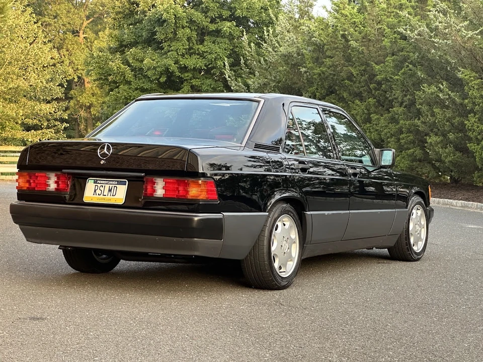 1993 Mercedes-Benz 190E - Image 13 of 31