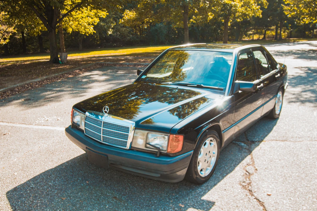 1993 Mercedes-Benz 190E - Image 7 of 31