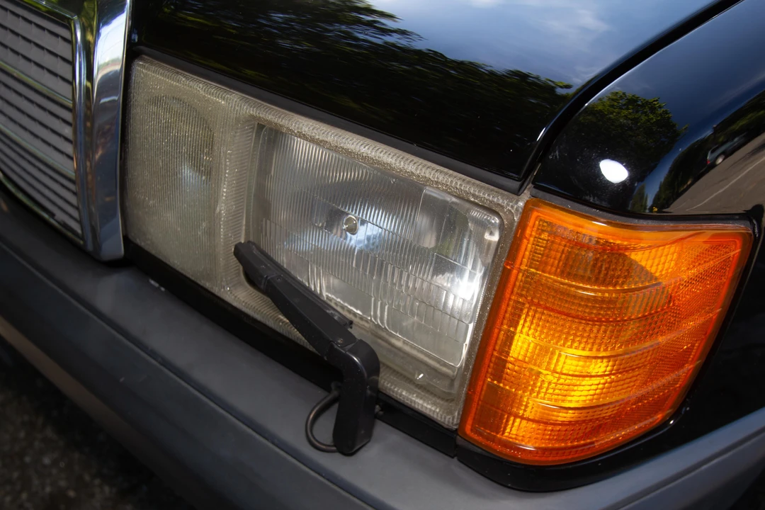 1993 Mercedes-Benz 190E - Image 28 of 31