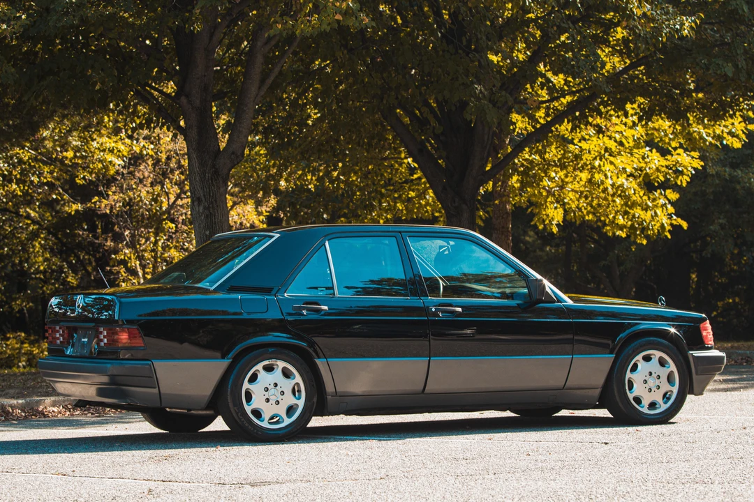 1993 Mercedes-Benz 190E - Image 15 of 31