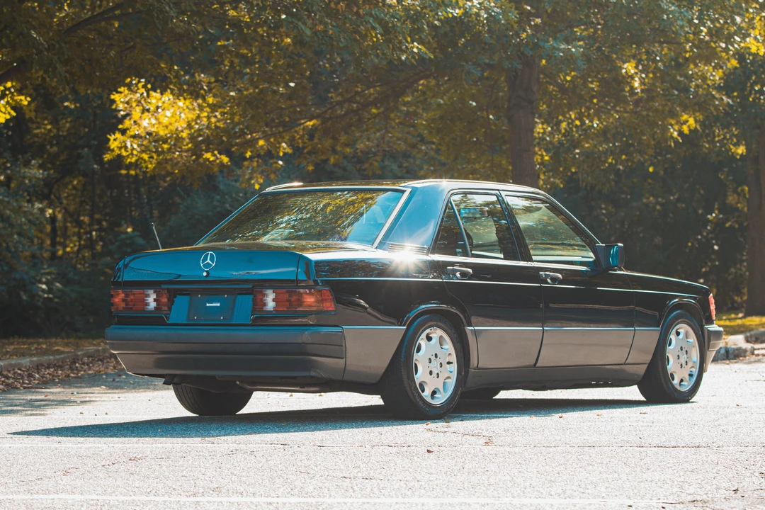 1993 Mercedes-Benz 190E - Image 14 of 31