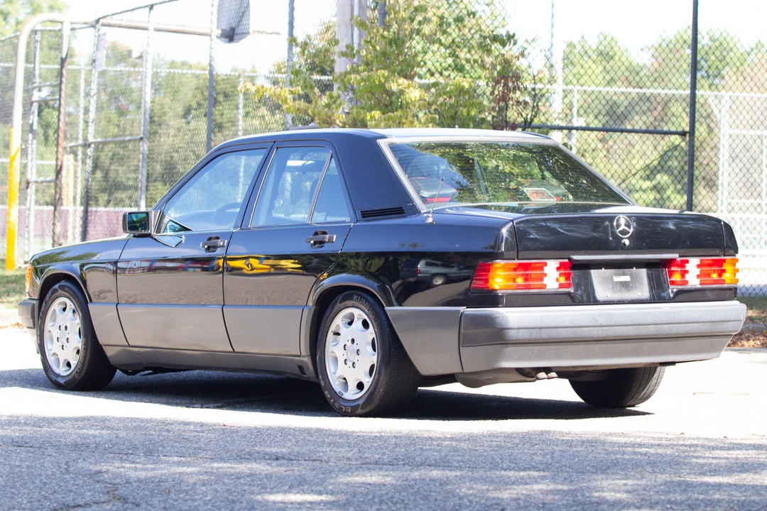 1993 Mercedes-Benz 190E - Image 4 of 31