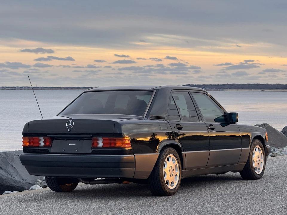 1993 Mercedes-Benz 190E - Image 19 of 31