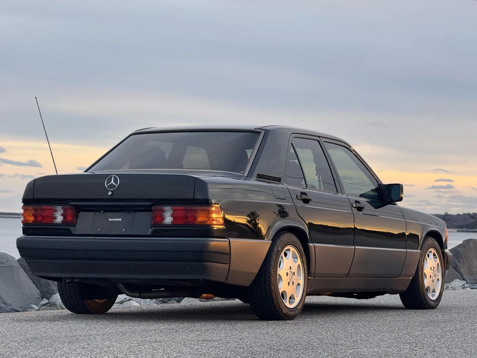 1993 Mercedes-Benz 190E - Image 20 of 31