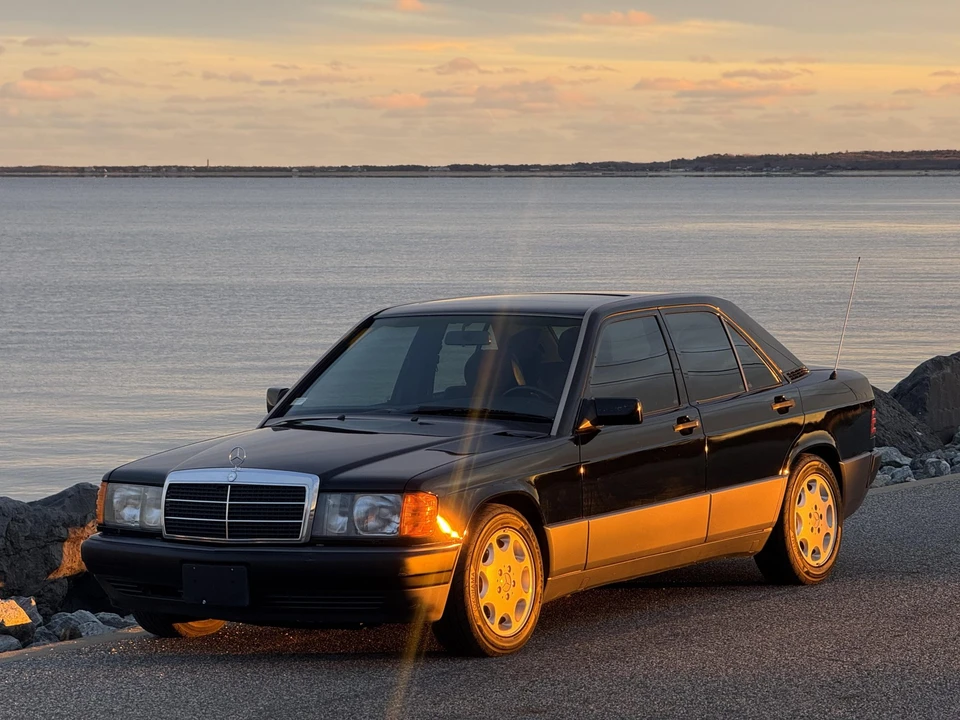 1993 Mercedes-Benz 190E - Image 2 of 31