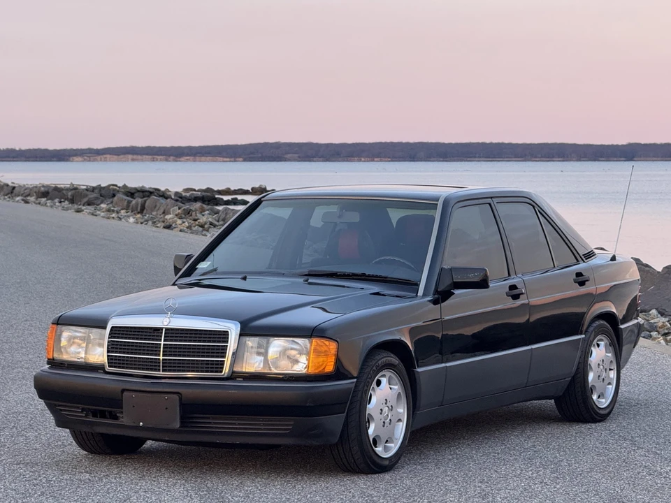 1993 Mercedes-Benz 190E - Image 6 of 31