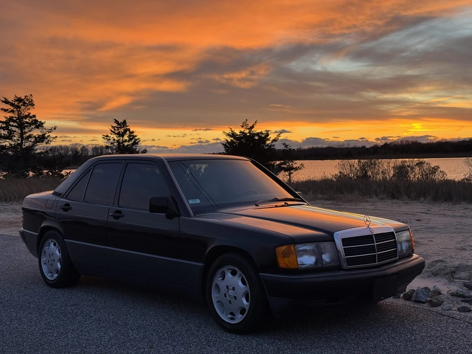 1993 Mercedes-Benz 190E - Image 25 of 31