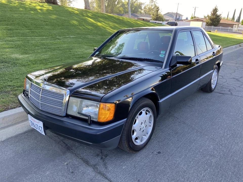 1993 Mercedes-Benz 190E - Image 5 of 31