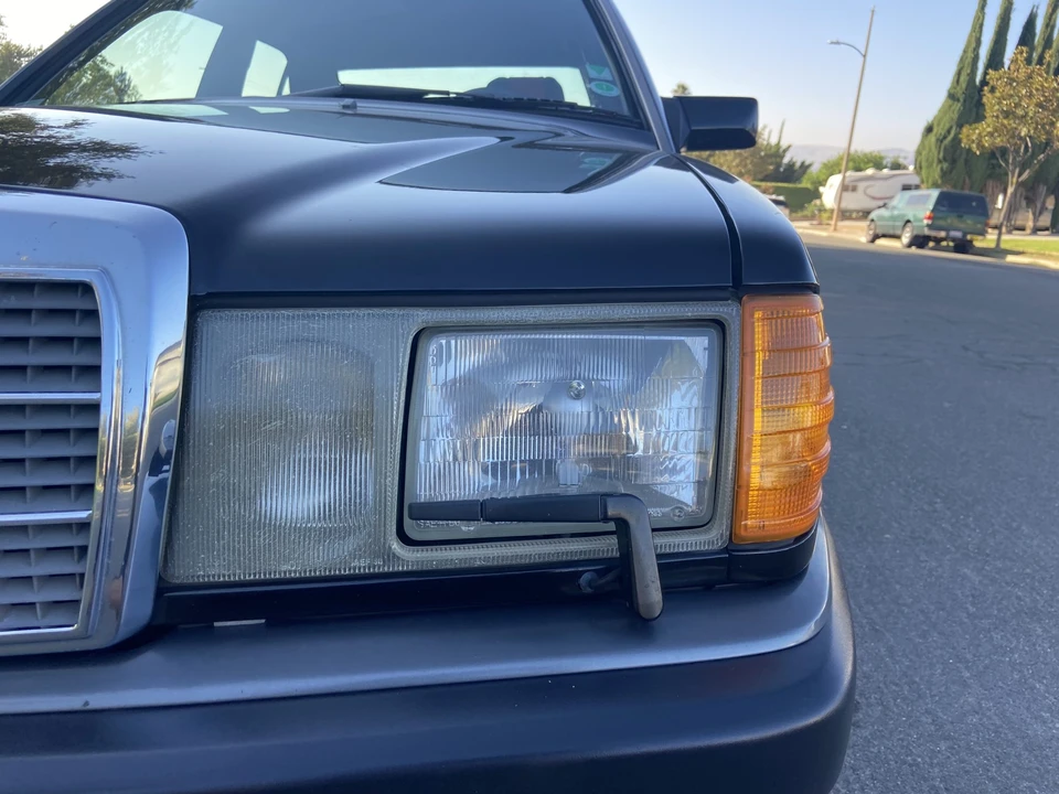 1993 Mercedes-Benz 190E - Image 24 of 31