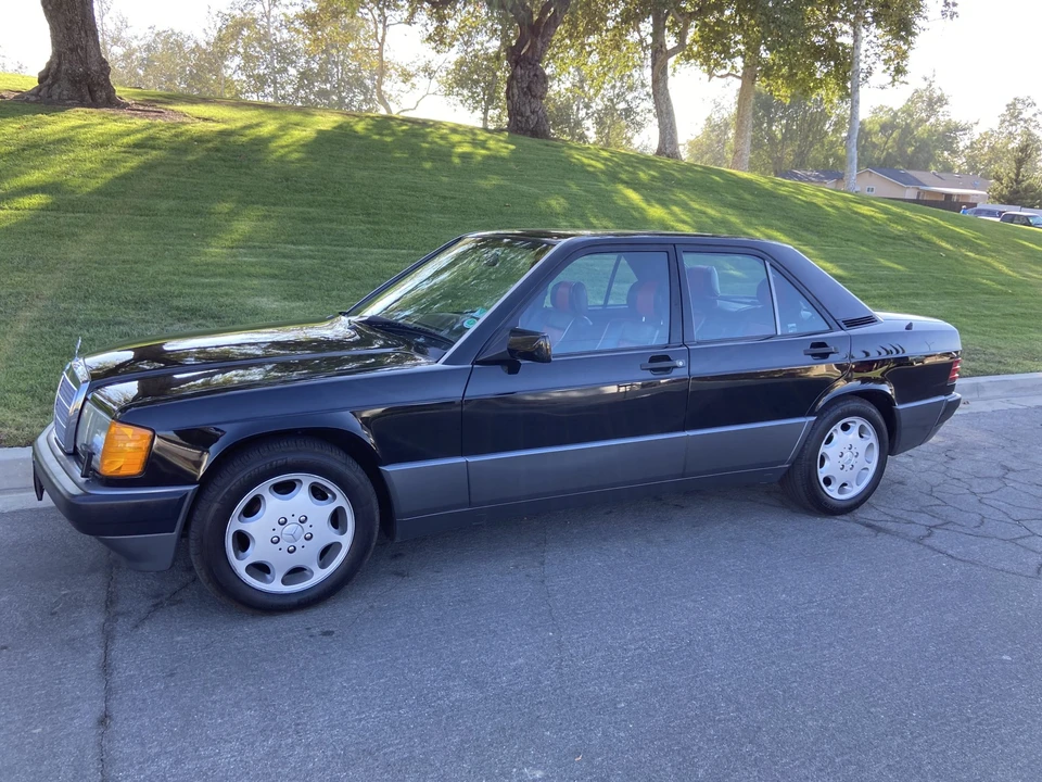 1993 Mercedes-Benz 190E - Image 7 of 31