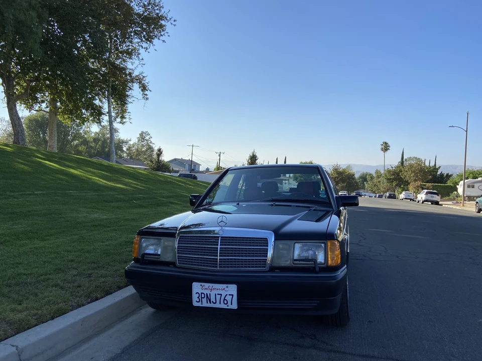 1993 Mercedes-Benz 190E - Image 3 of 31