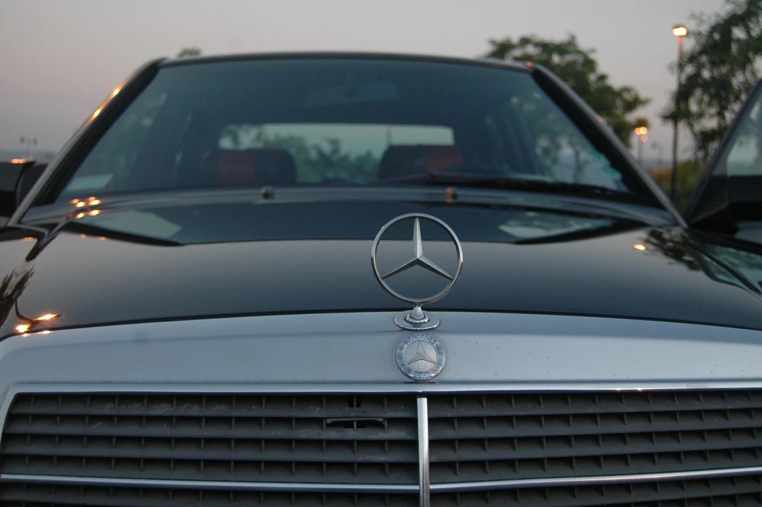 1993 Mercedes-Benz 190E - Image 19 of 31