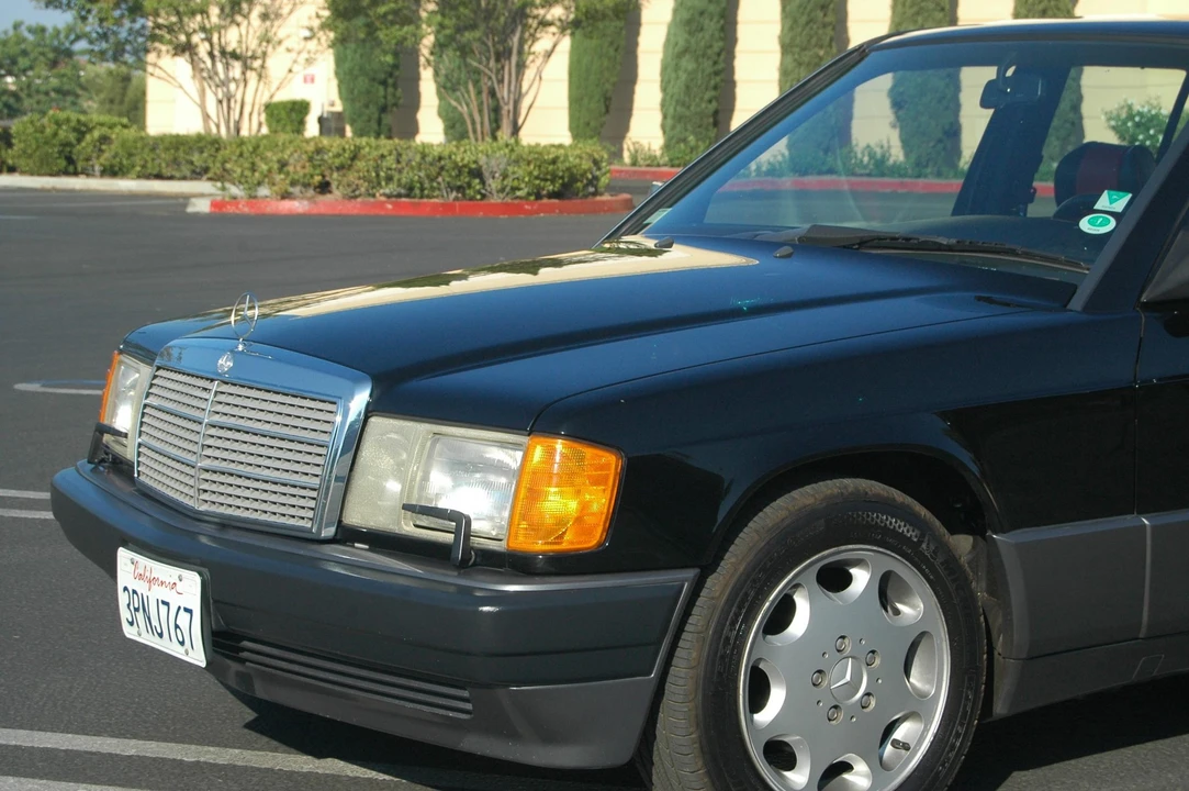 1993 Mercedes-Benz 190E - Image 26 of 31