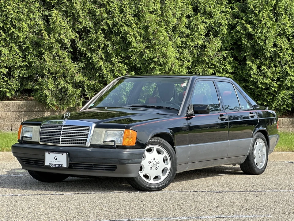 1993 Mercedes-Benz 190E - Image 2 of 31