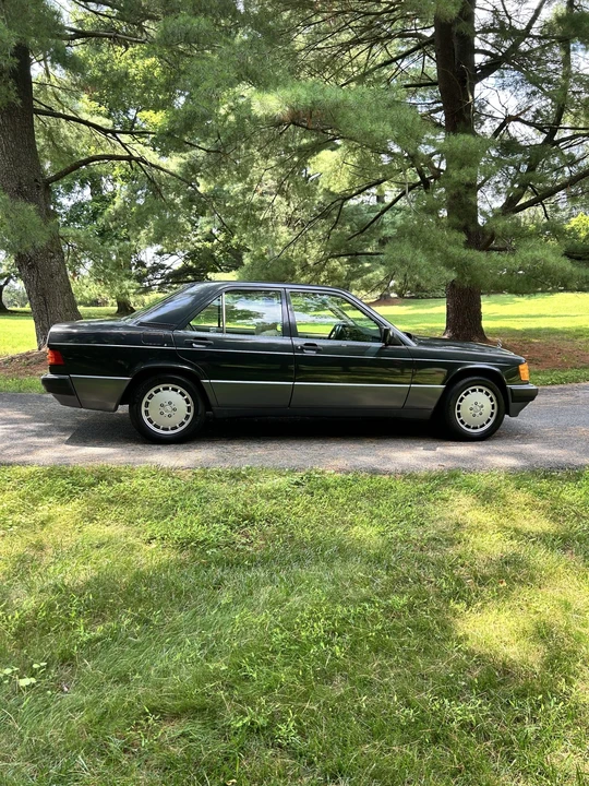 1993 Mercedes-Benz 190E - Image 11 of 31