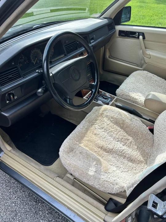 1993 Mercedes-Benz 190E - Image 28 of 31