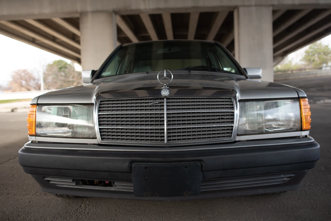 1993 Mercedes-Benz 190E - Image 15 of 31
