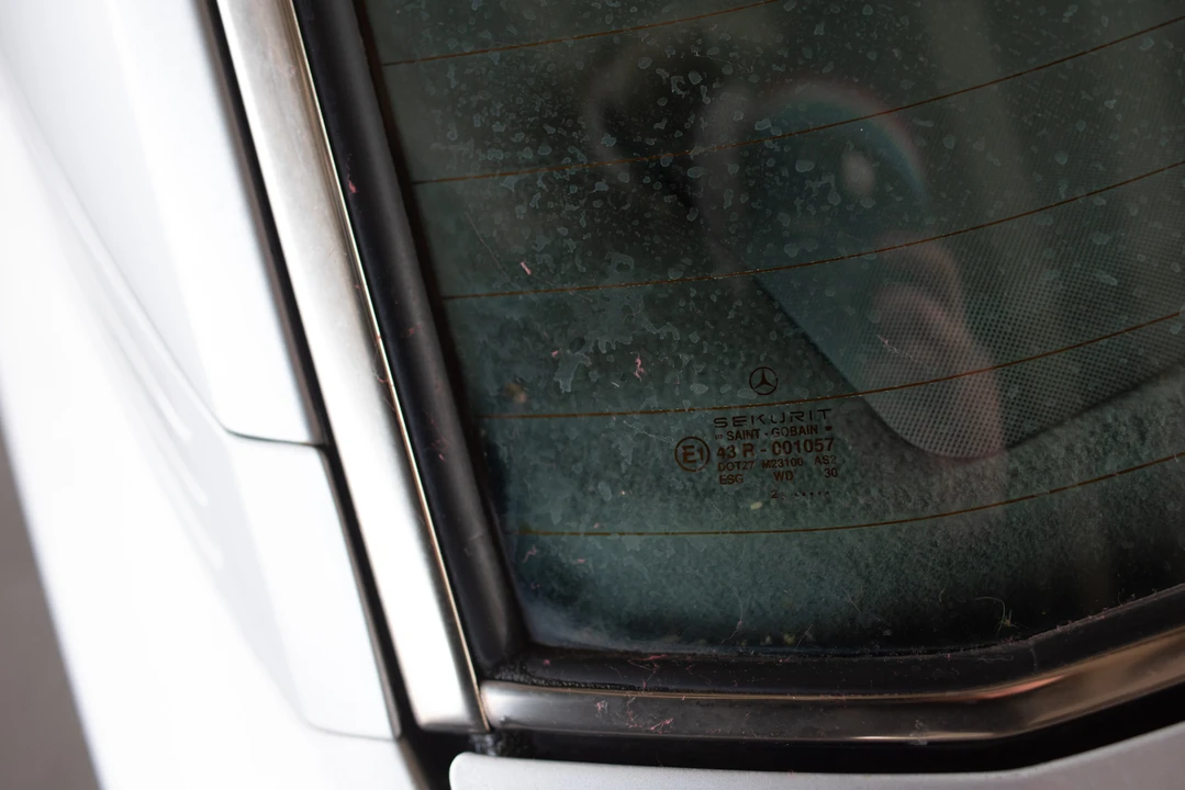 1993 Mercedes-Benz 190E - Image 31 of 31