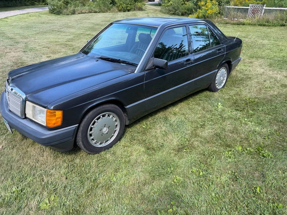 1993 Mercedes-Benz 190E - Image 7 of 12