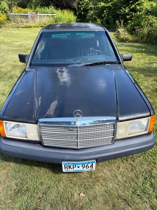 1993 Mercedes-Benz 190E - Image 2 of 12