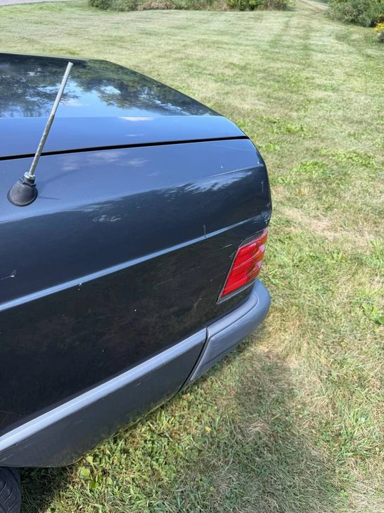 1993 Mercedes-Benz 190E - Image 8 of 12