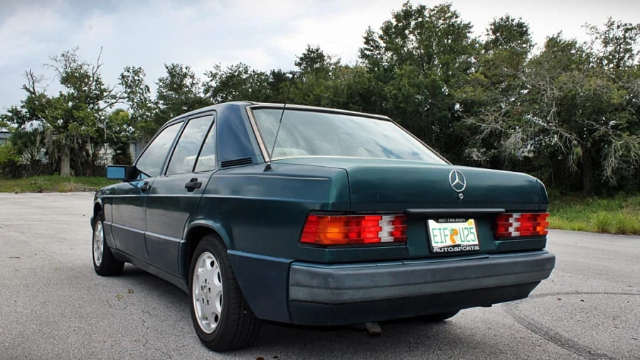 1993 Mercedes-Benz 190E - Image 3 of 12