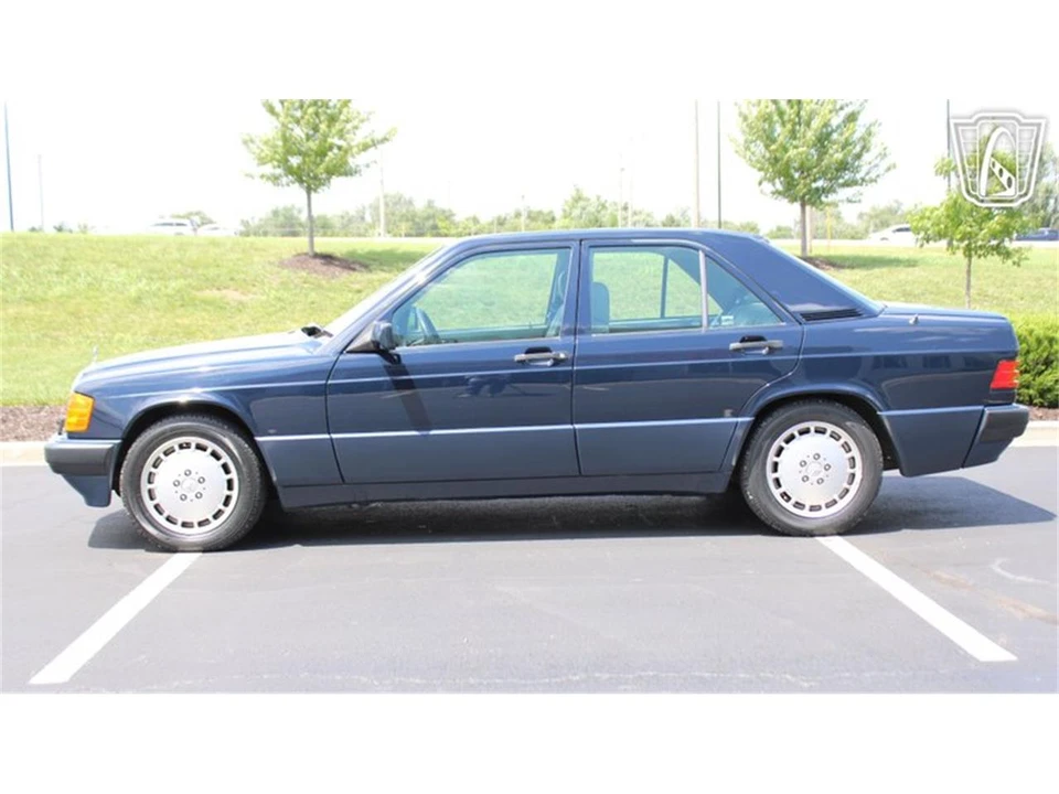 1993 Mercedes-Benz 190E - Image 22 of 31