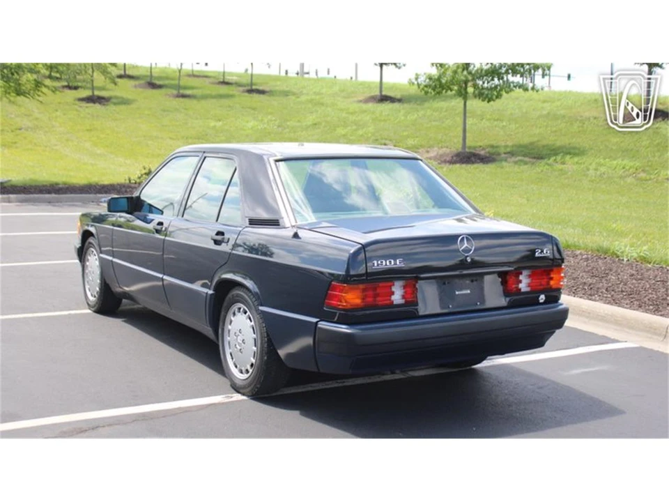 1993 Mercedes-Benz 190E - Image 7 of 31