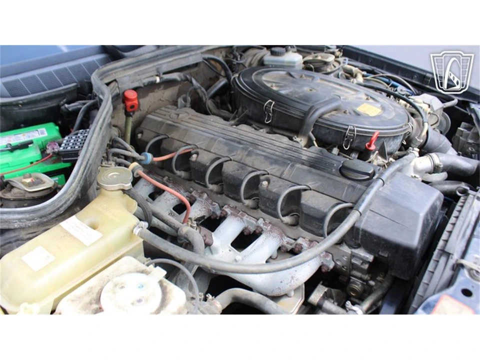 1993 Mercedes-Benz 190E - Image 17 of 31
