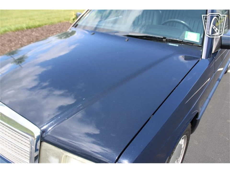 1993 Mercedes-Benz 190E - Image 3 of 31