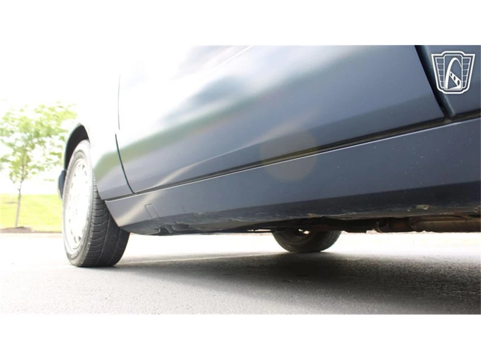 1993 Mercedes-Benz 190E - Image 9 of 31