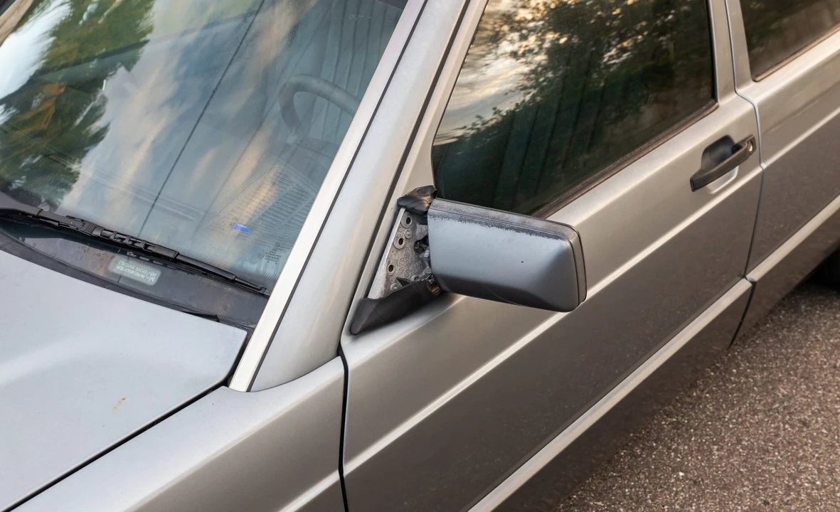 1993 Mercedes-Benz 190E - Image 13 of 31