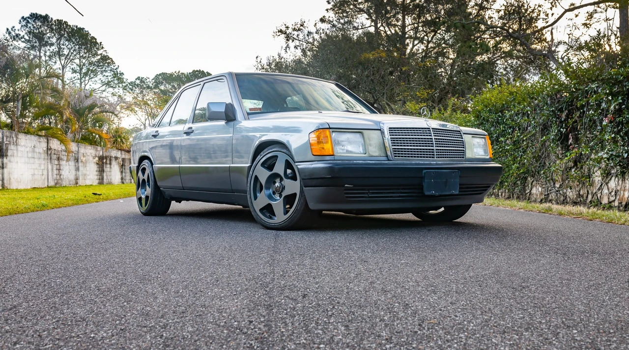 1993 Mercedes-Benz 190E - Image 7 of 31