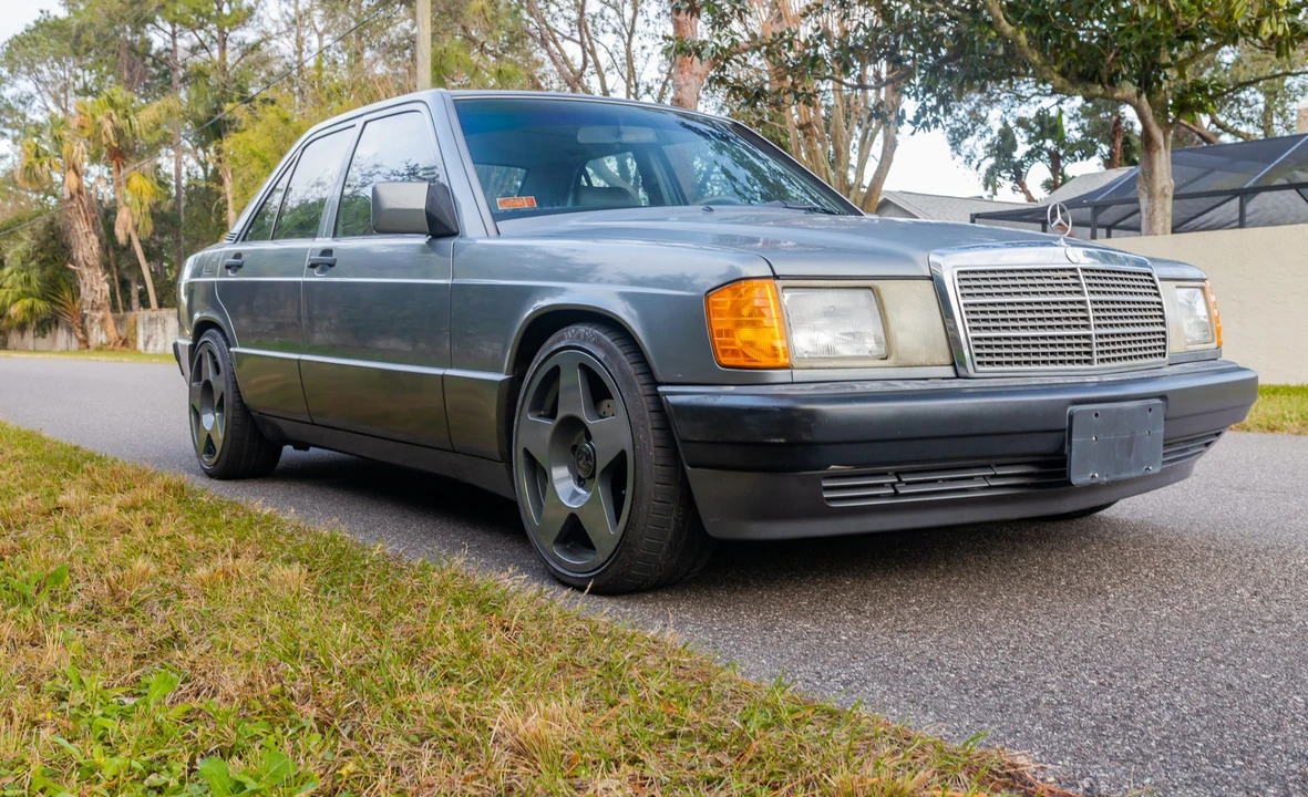 1993 Mercedes-Benz 190E - Image 5 of 31