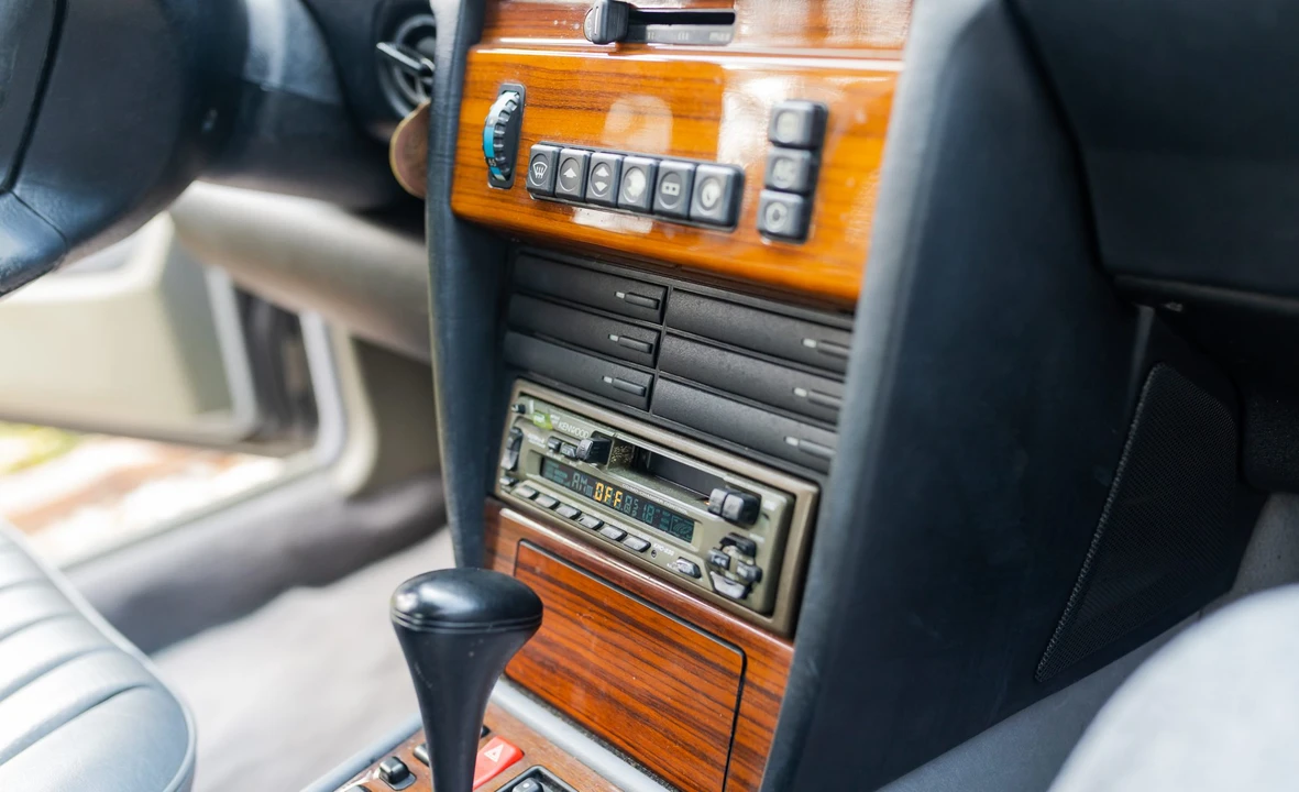 1993 Mercedes-Benz 190E - Image 31 of 31