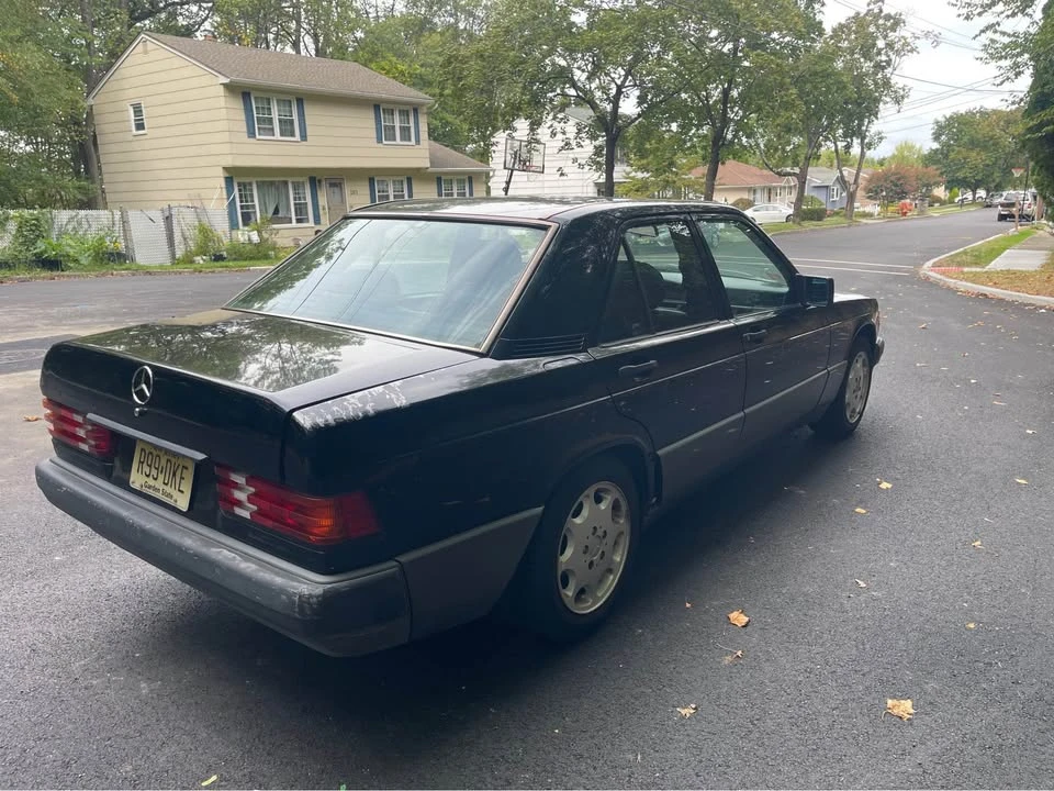 1993 Mercedes-Benz 190E - Image 9 of 17