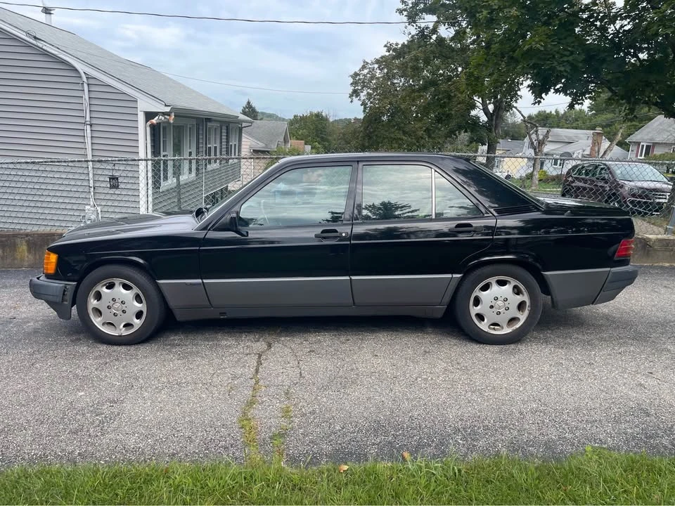1993 Mercedes-Benz 190E - Image 4 of 17