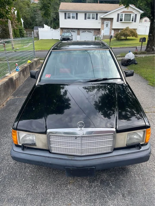 1993 Mercedes-Benz 190E - Image 14 of 17