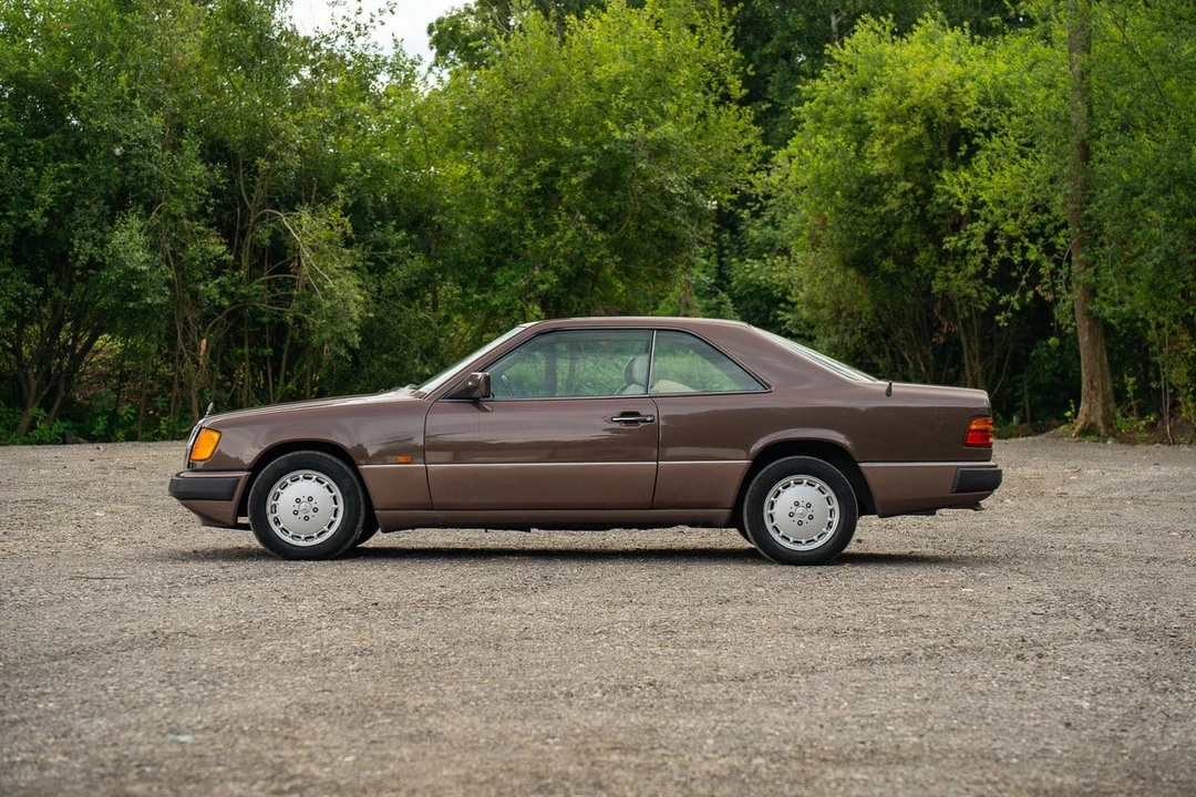 1993 Mercedes-Benz W124 E-Class - Image 9 of 30