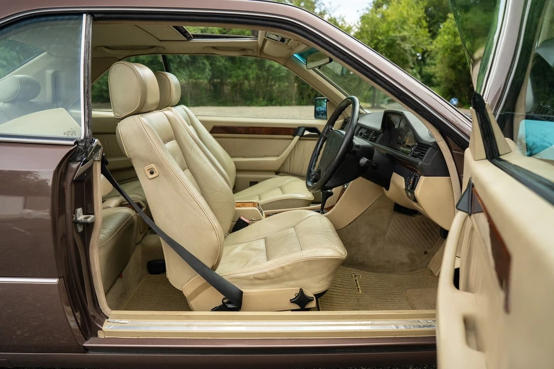 1993 Mercedes-Benz W124 E-Class - Image 4 of 30