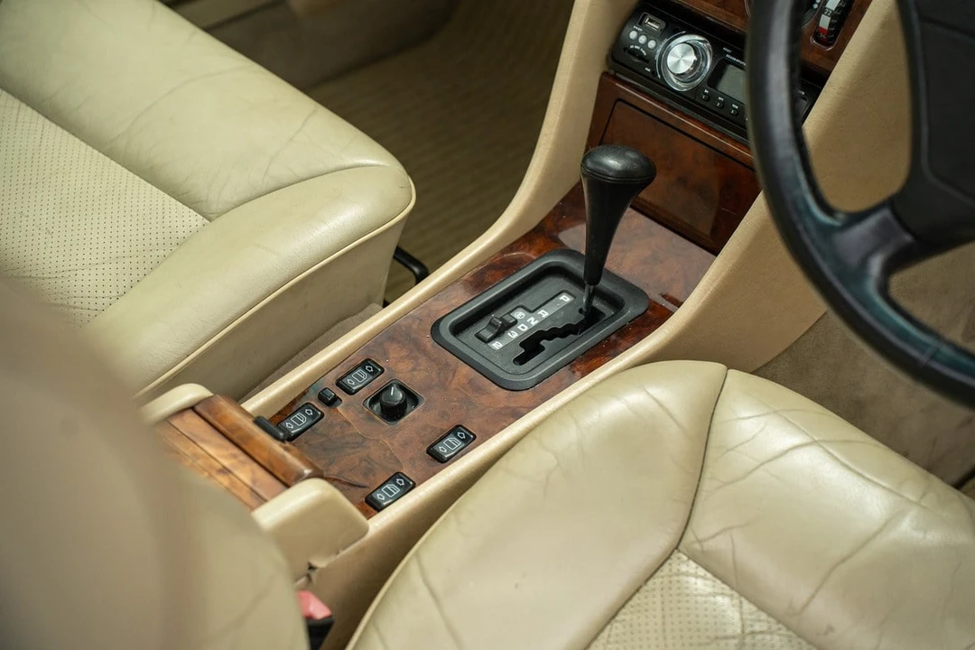 1993 Mercedes-Benz W124 E-Class - Image 16 of 30