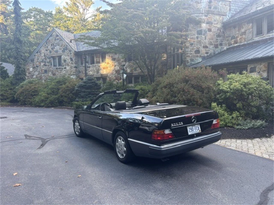 1993 Mercedes-Benz W120 & W121 - Image 11 of 15