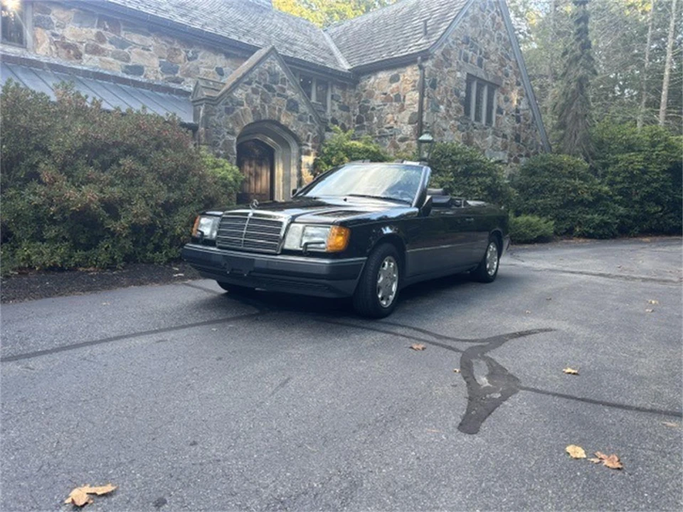 1993 Mercedes-Benz W120 & W121 - Image 9 of 15
