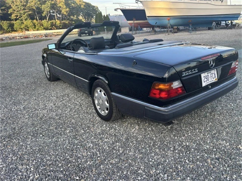1993 Mercedes-Benz W120 & W121 - Image 3 of 15