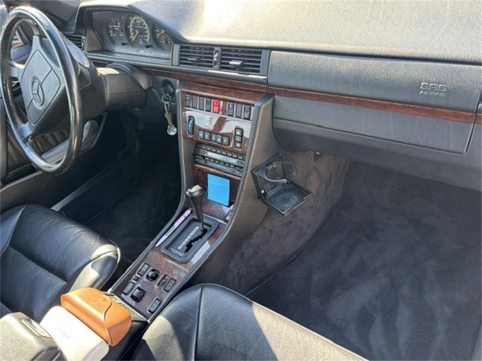 1993 Mercedes-Benz W120 & W121 - Image 8 of 15
